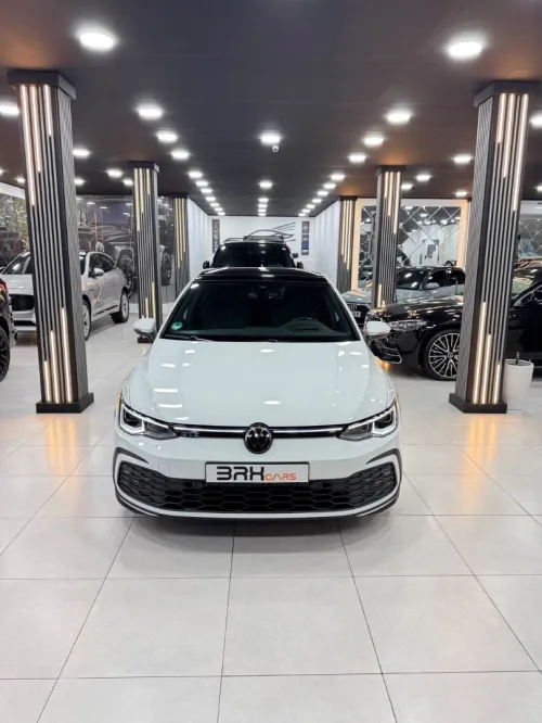 Volkswagen Golf 8 2021 GTE