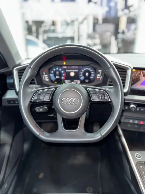 Audi A1 2024 Business Line