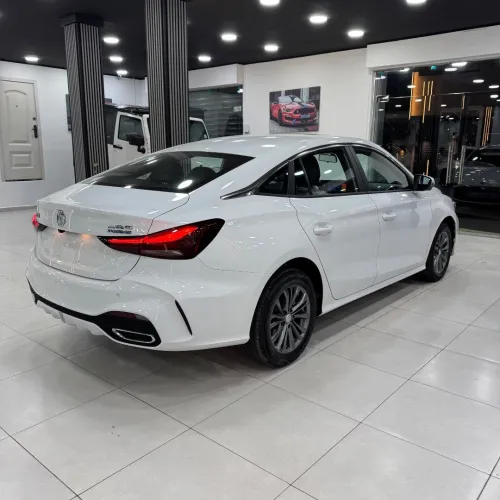MG 5 2025 180 automatique