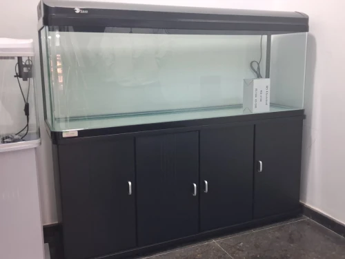 Aquarium d'importation avec meuble 1,5m