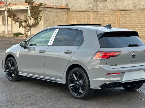 Volkswagen Golf 8 2025 R-Line