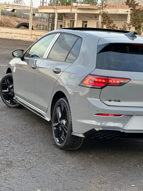 Volkswagen Golf 8 2025 R-Line