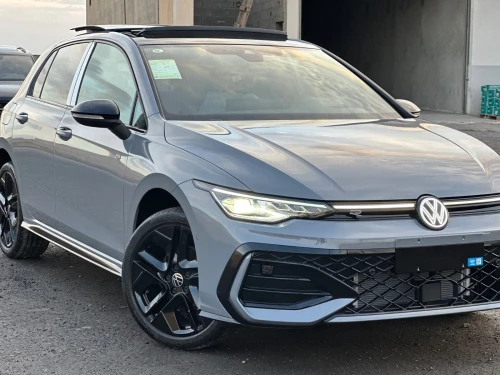 Volkswagen Golf 8 2025 R-Line