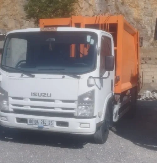 Isuzu NPR 2014