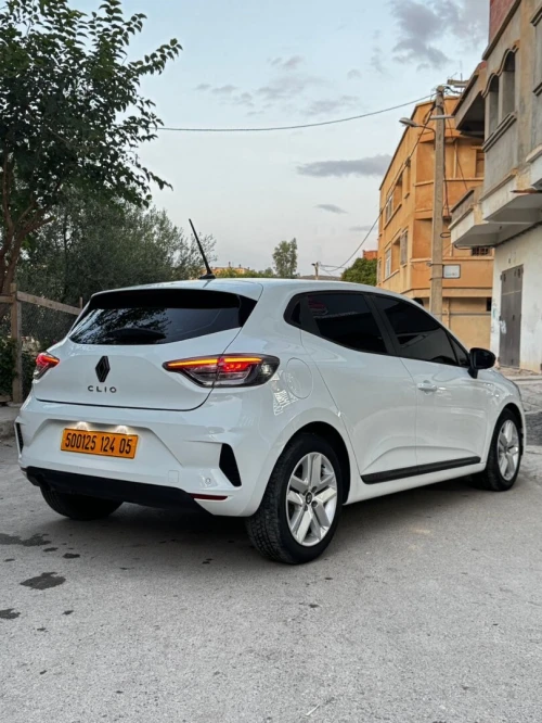 Renault Clio 5  2024 Evolution