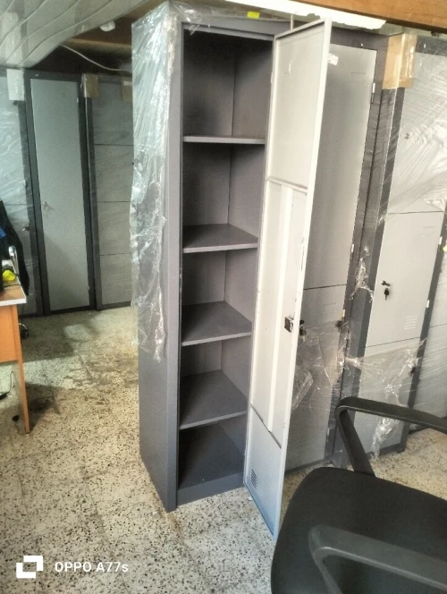 Armoire vestiaire métallique individuelle et collective 
