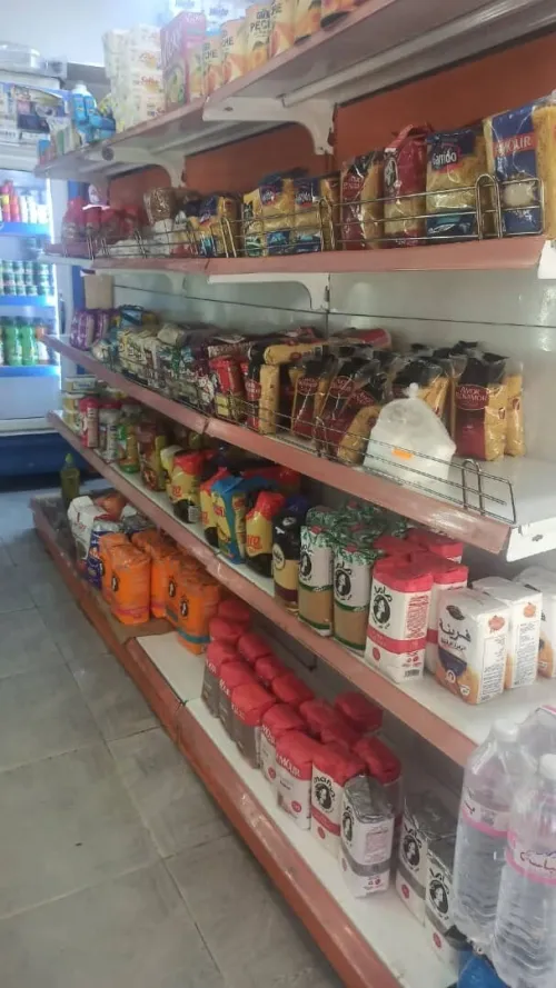 Frigo et des etagere