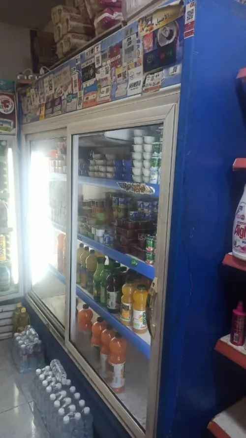 Frigo et des etagere