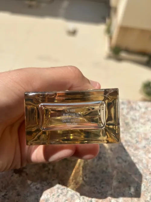 Eau de parfum burbery hero original homme 50ml (utilisé 18ml)