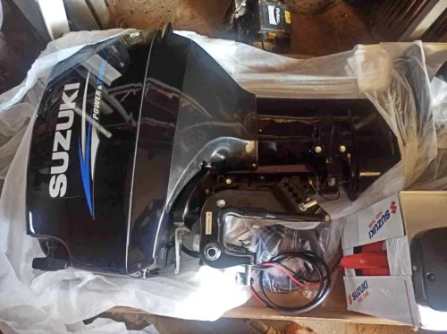 Moteur Suzuki 40 a goudi