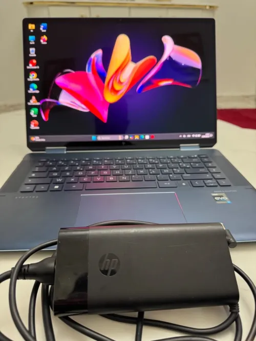 Pc hp 13 em génération, 32 gb la ram , 1000 gb mémoire , écran tactile 360 degrés, processeur i7 , 
