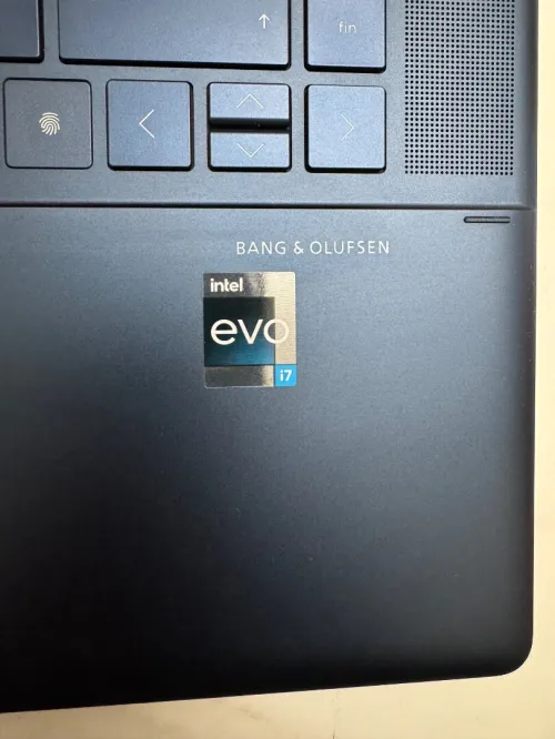 Pc hp 13 em génération, 32 gb la ram , 1000 gb mémoire , écran tactile 360 degrés, processeur i7 , 