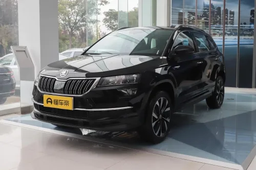 Skoda Karoq 2025 Gt