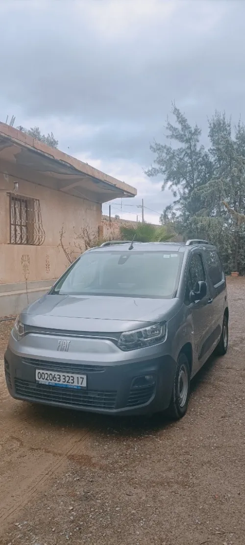 Fiat Doblo 2023 Italie