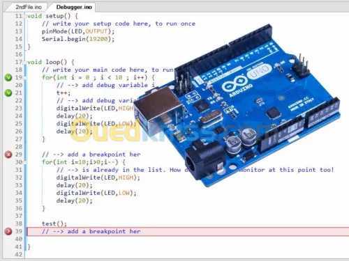 Programmeur de microcontrôleurs disponible