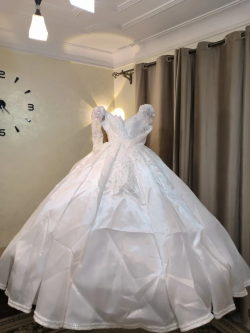 Location robe blanche 