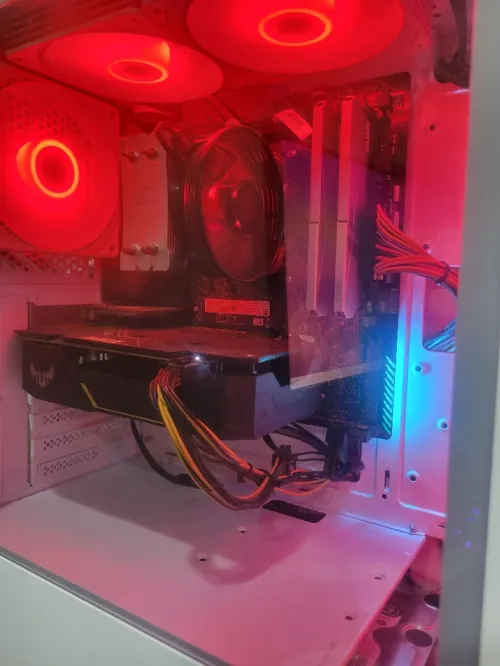 Pc gamer r5 5500 gtx 1660