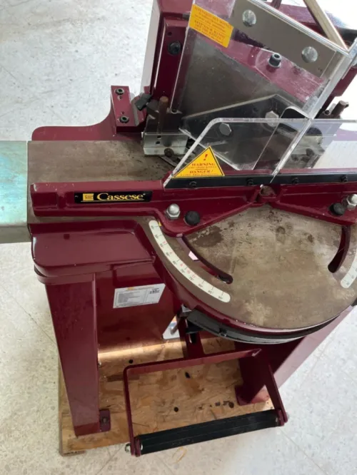 معدات إطار احترافية (Guillotine + Assembleuse)