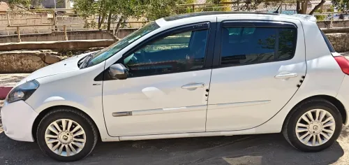 Renault Clio 3 2012 Night and Day