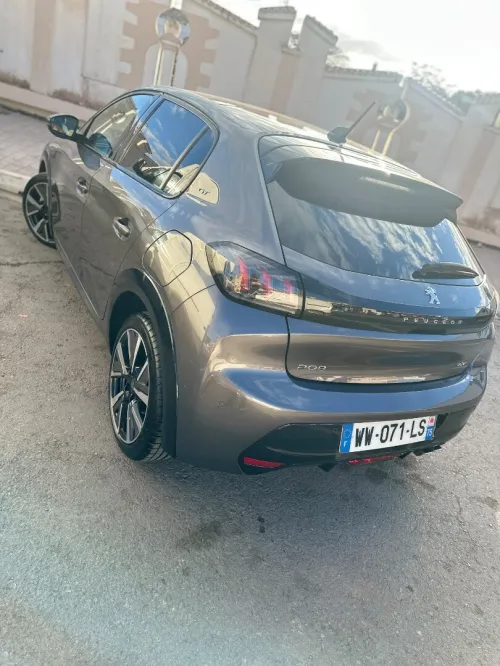 Peugeot 208 2023 GT