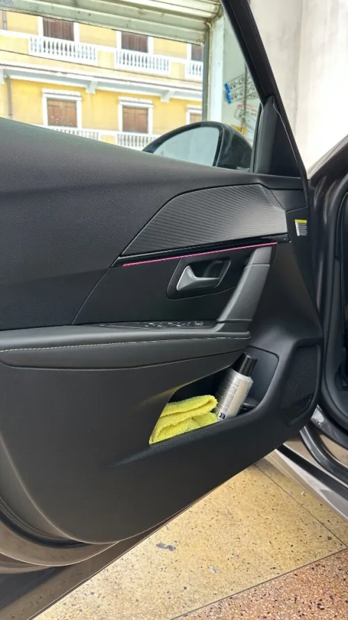 Peugeot 208 2023 GT