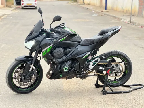 Kawazaki Z800r 2016