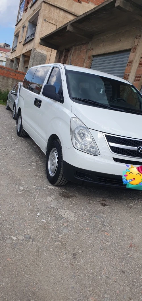 Hyundai H1 