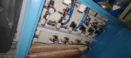 Barika machine serviette gobelet papy génique