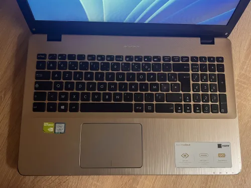 PC ASUS VIVOBOOK I7 8ème génération // GOLD