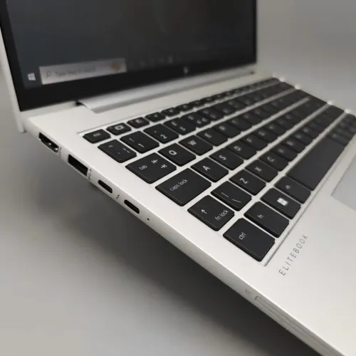 HP EliteBook 845 g10 Ryzen 7 Pro 7840U 32ram 512ssd 14" Tactile