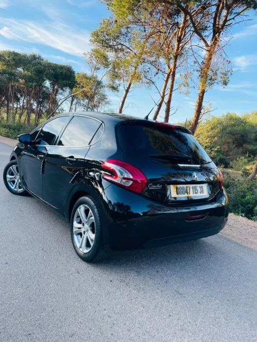 Peugeot 208 2015 Allure