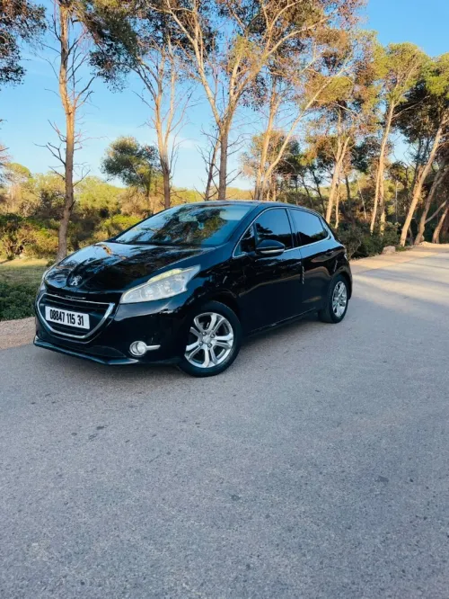 Peugeot 208 2015 Allure