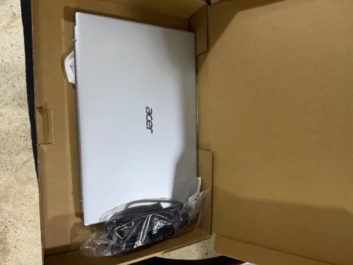 PC ACER ASPIRE 1 