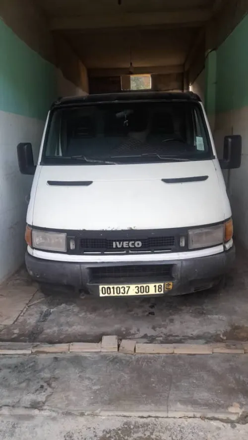 Iveco S9 caniche كانيش 2000