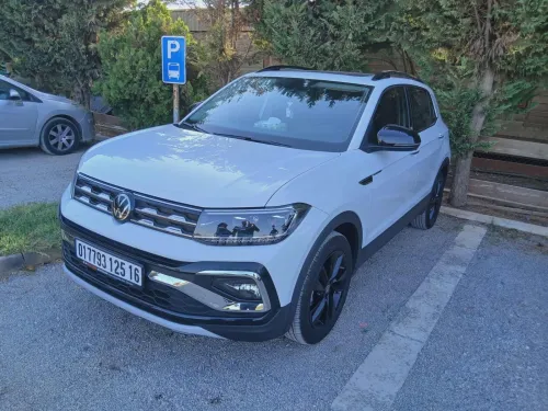 Volkswagen t-cross beats 2025 1.5 160cv