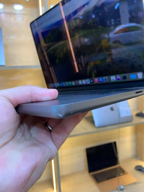 Macbook pro 2021 14" M1 pro16g 512g cycle 130