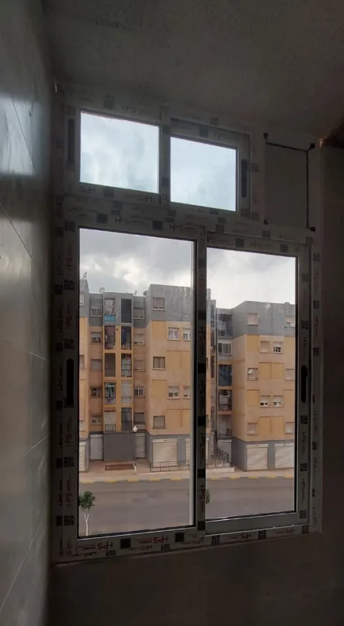Fabrication et pose de fenêtres et portes  Qualité professionnelle