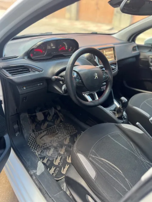 Peugeot 2008 2013 Allure