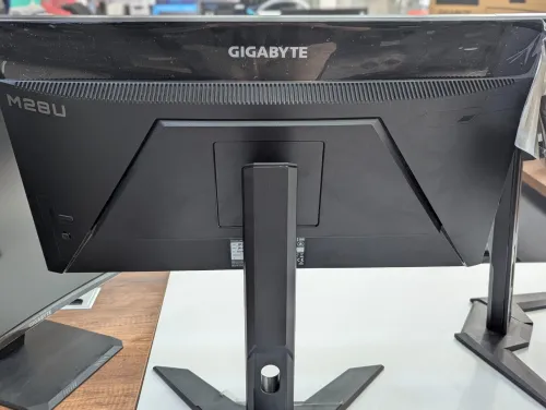 Mouniteur Gaming GIGABYTE M28U