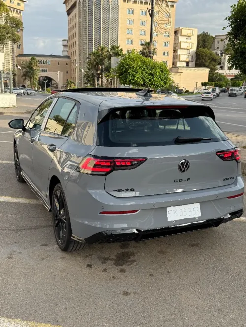 Volkswagen Golf 8.5 R line full options 2025 