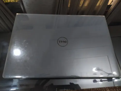Pc dell i3 6ème génération RAM 4/ HHD500 /CHARGEUR D'ORIGINE