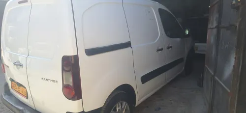 Peugeot Partner 2014 b9