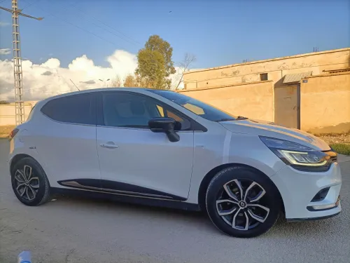 Renault Clio 4 2019 Limited 2