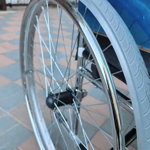 Fauteuil roulant manuel pliable 
