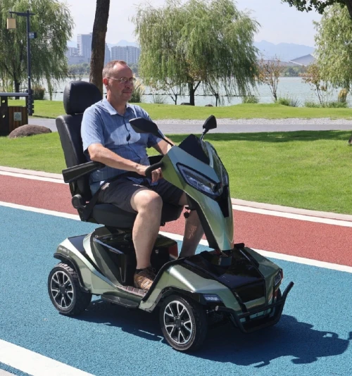 Fauteuil roulant Scooter moto Mobilité électrique 