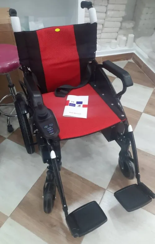 Fauteuil roulant Scooter moto Mobilité électrique 