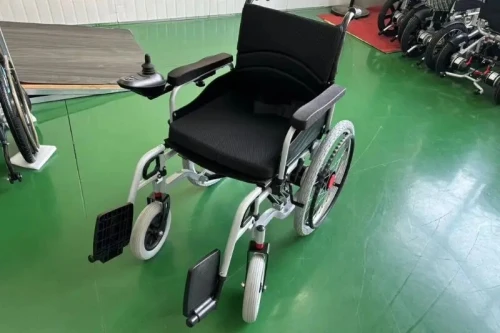 Fauteuil roulant électrique pliable