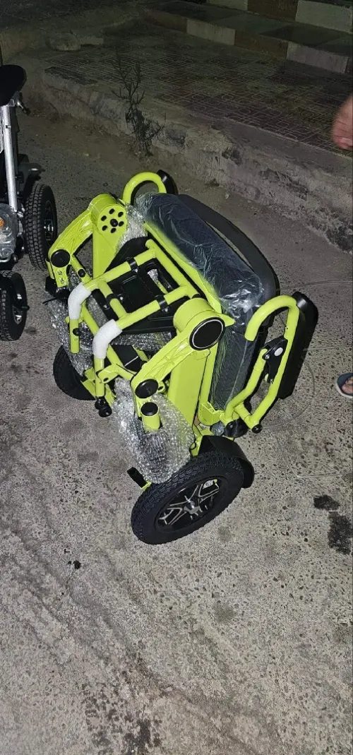Fauteuil Roulant électrique / كراسي متحركة 