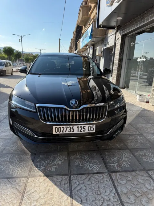 Skoda Superbe 2025 Luxury