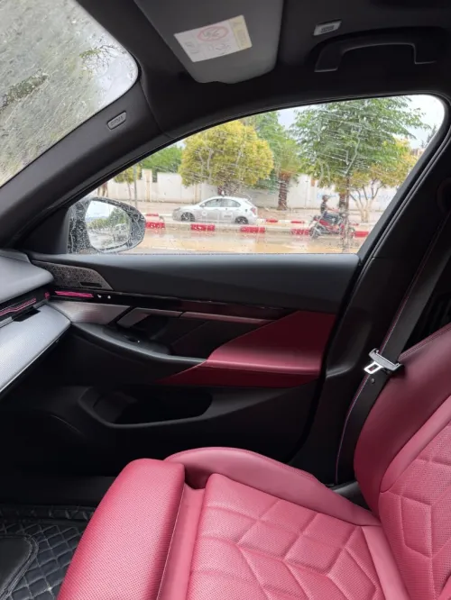 BMW Série 5 2025 Pak m xdrive  invidualle